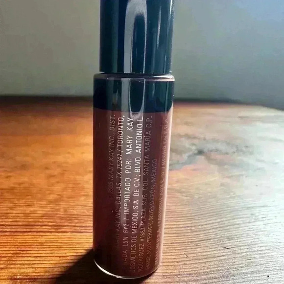 MARY KAY Liquid lip color Chocoholic - .26 Oz 034042 New Without Box - Picture 3 of 4